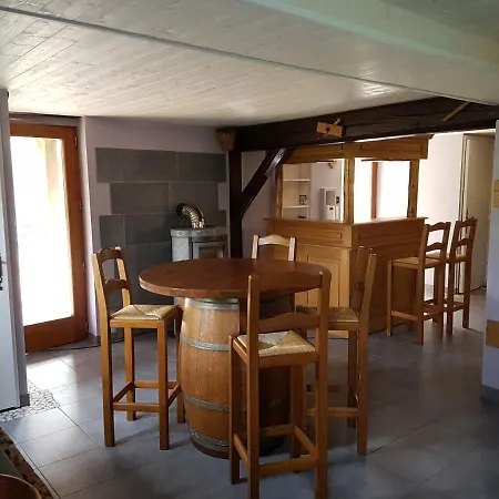 La Jonquille Jacuzzi Et Sauna *