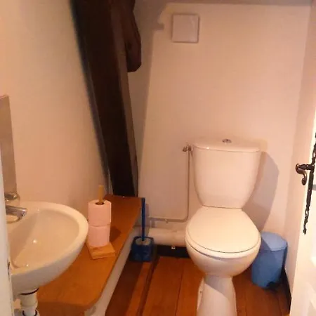 La Jonquille Jacuzzi Et Sauna *