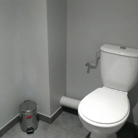 La Jonquille Jacuzzi Et Sauna Chalet *