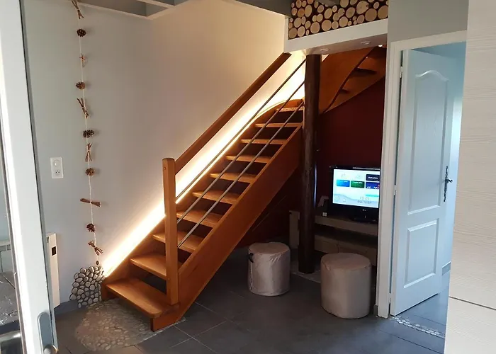 Chalet Spa Sauna Hammam La Jonquille 木屋