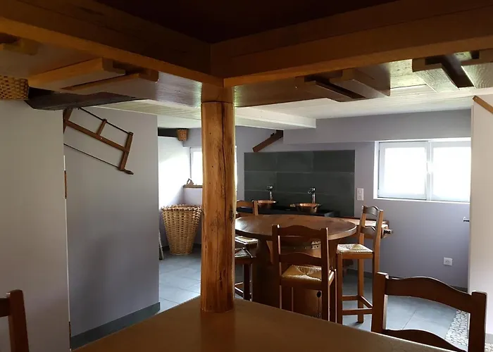 Chalet Spa Sauna Hammam La Jonquille 木屋